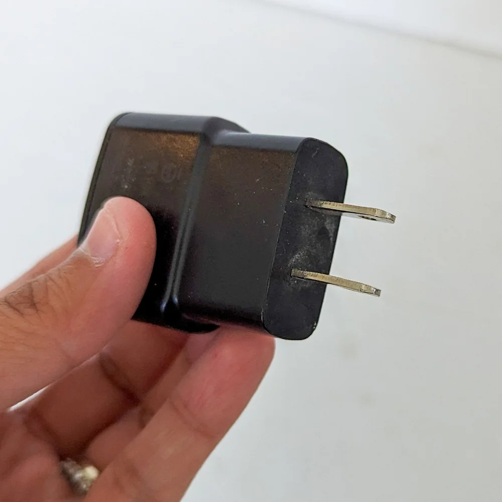 Samsung Genuine Travel Adapter - Black